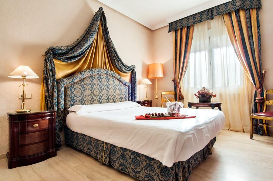 Hotel Del Val - Parking Gratuito Andújar Zewnętrze zdjęcie