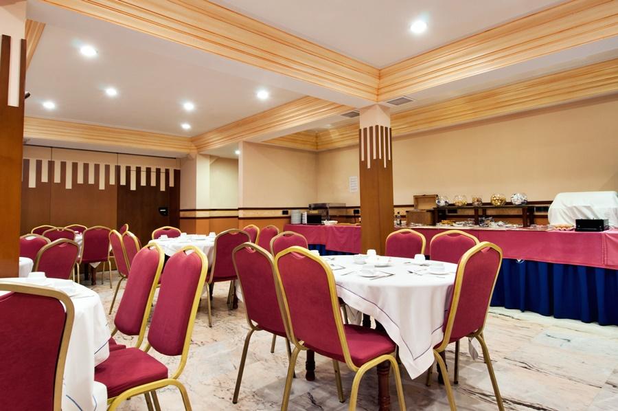 Hotel Del Val - Parking Gratuito Andújar Zewnętrze zdjęcie