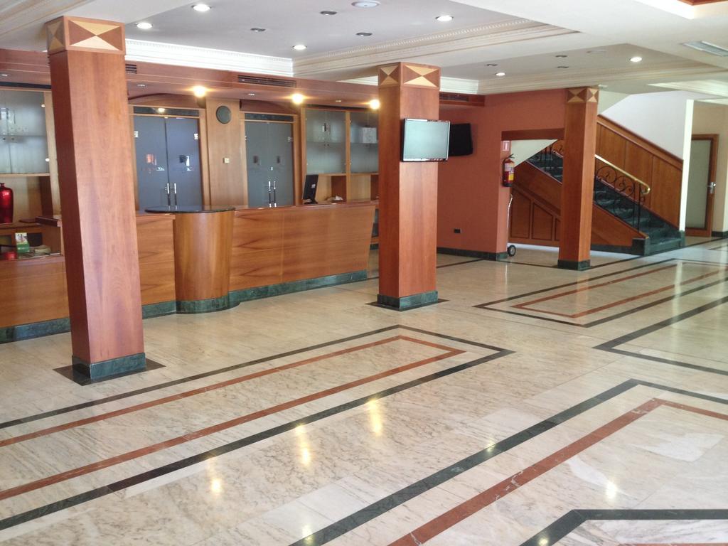 Hotel Del Val - Parking Gratuito Andújar Zewnętrze zdjęcie