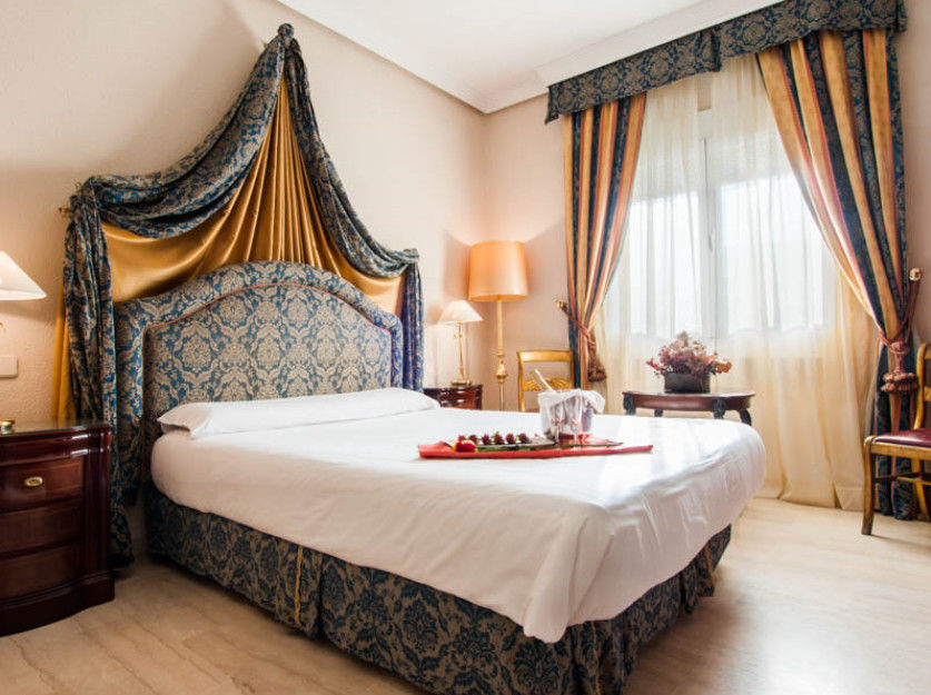 Hotel Del Val - Parking Gratuito Andújar Zewnętrze zdjęcie