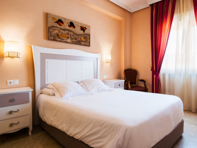 Hotel Del Val - Parking Gratuito Andújar Zewnętrze zdjęcie