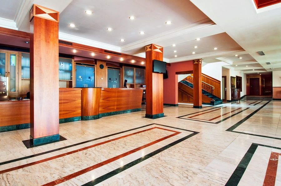 Hotel Del Val - Parking Gratuito Andújar Zewnętrze zdjęcie
